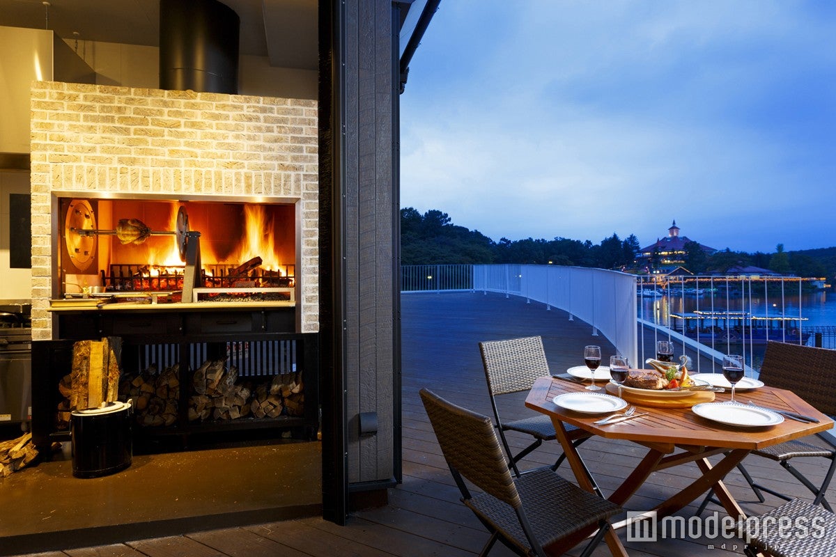 ラグジュアリーなディナー営業／画像提供：那須興業株式会社　那須りんどう湖レイクビュー