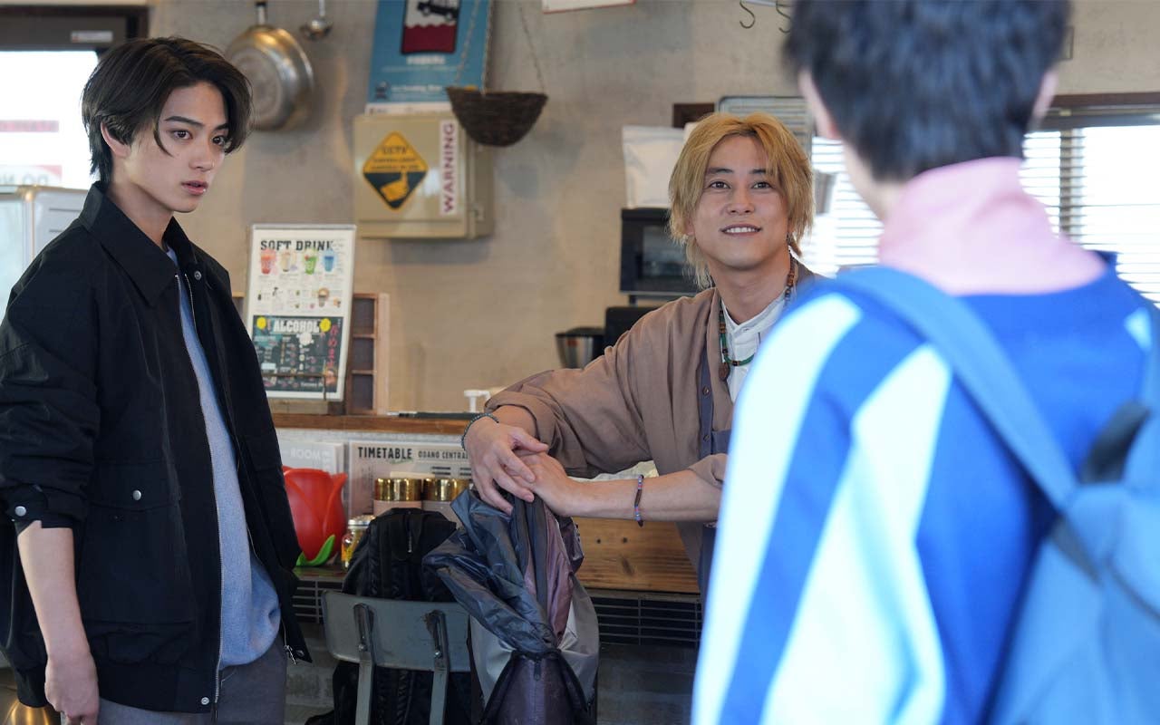 岩瀬洋志、佐野岳「タカラのびいどろ」第3話より（C）鈴丸みんた／新書館 （C）「タカラのびいどろ」製作委員会