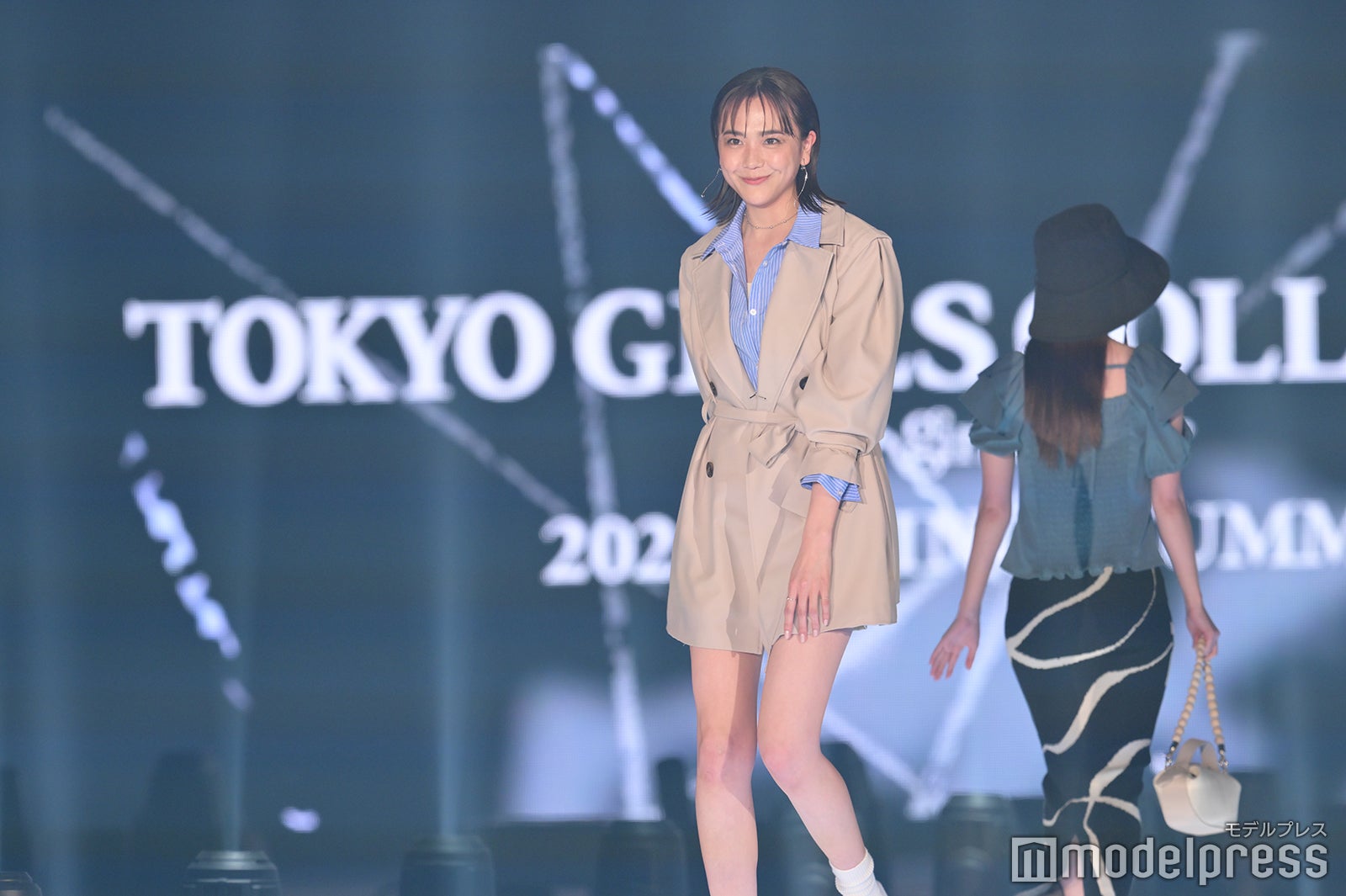 ブルーバースデー」放送中の松井愛莉、圧倒的美脚でオーラ放つ ＜TGC 2023 S／S＞ - モデルプレス