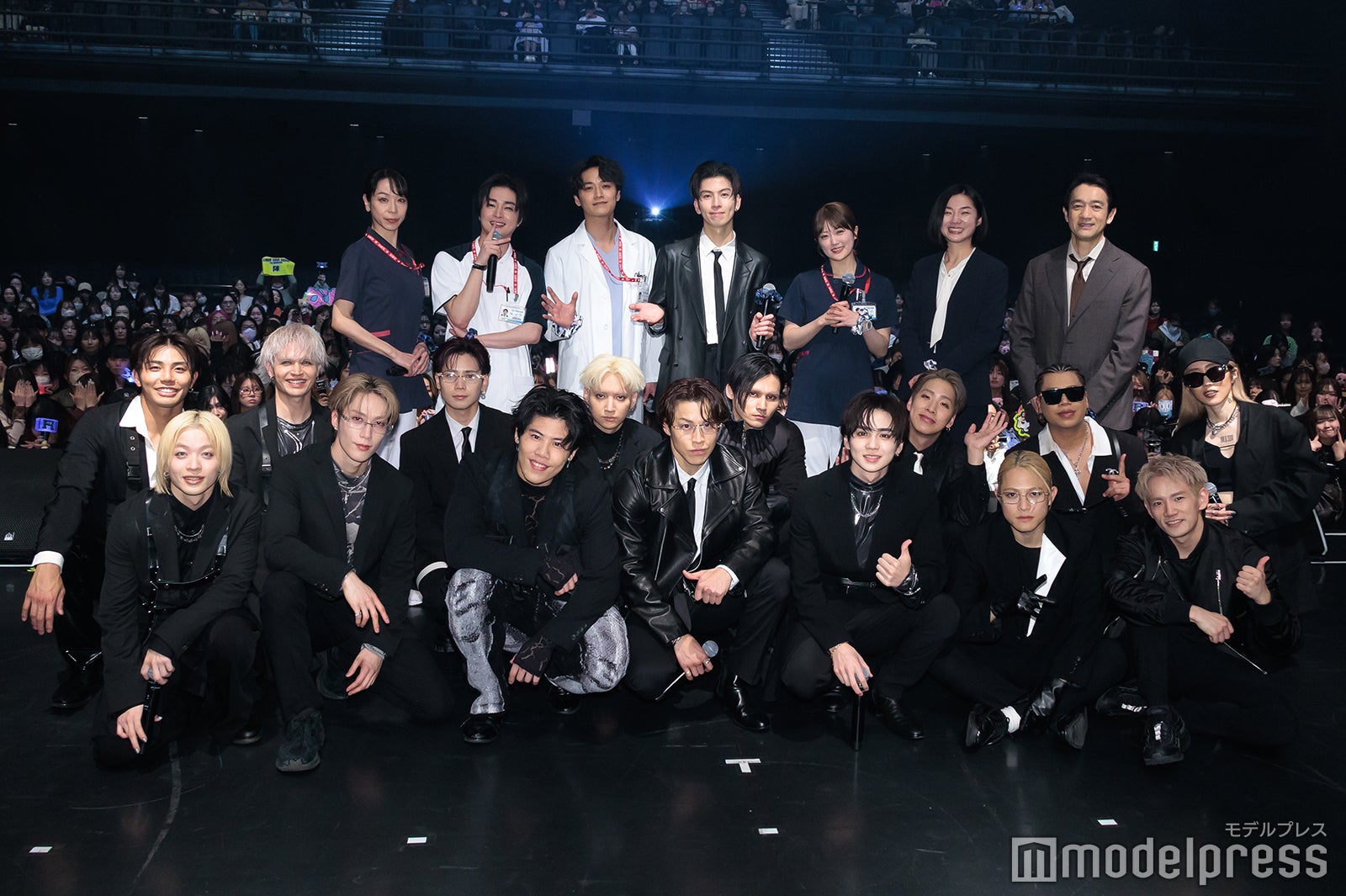 （後列）遊井亮子、曽田陵介、井上想良、長谷川慎、樋口日奈、梅舟惟永、飯田基祐（前列）THE RAMPAGE、Arche（C）モデルプレス