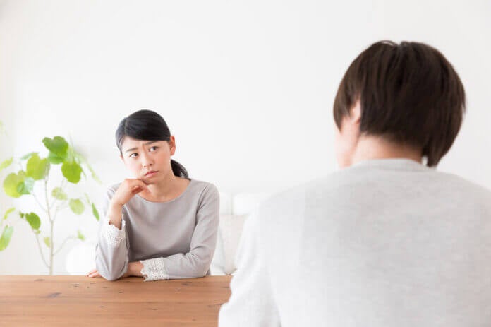「おかえり」が聞こえなくなったら危険…妻の心が離れているサイン5つ