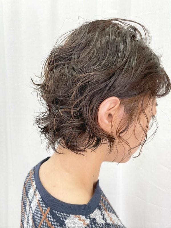 40代ショートボブにはインナーカラーをプラス 大人女性におすすめの髪色って モデルプレス 40代ショートボブにはインナーカラーをプラス 大人女性におすすめの髪色って モデルプレス