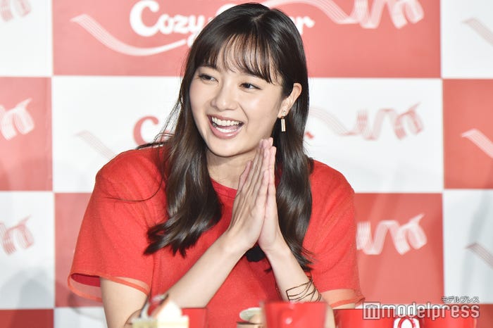 新川優愛(C)モデルプレス