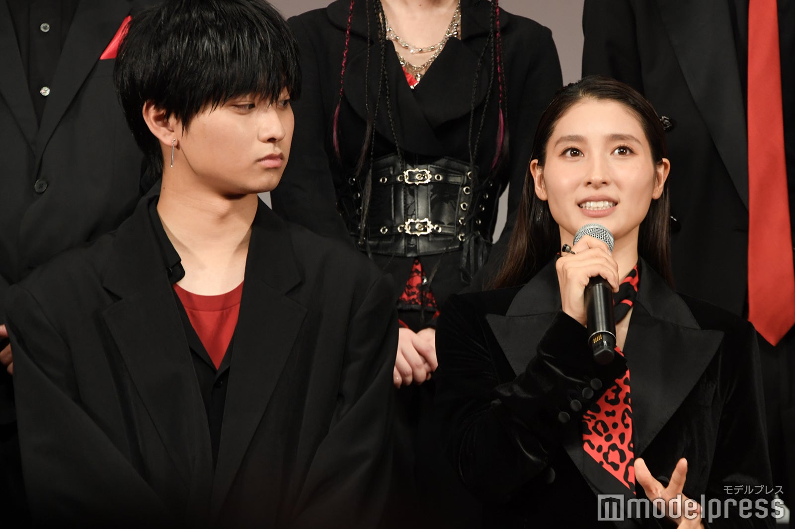 奥平大兼、土屋太鳳（C）モデルプレス