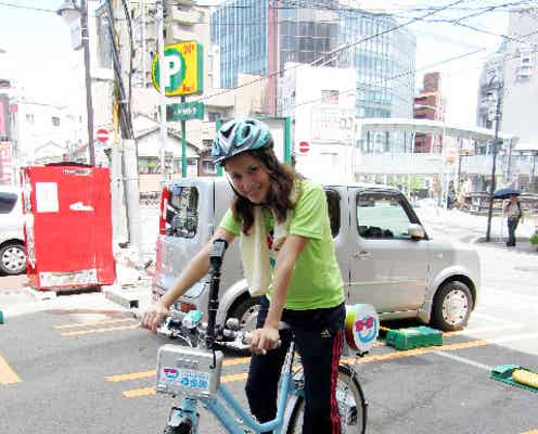 マリエ、福岡の街を自転車で疾走!猛暑の中募金呼びかけ
