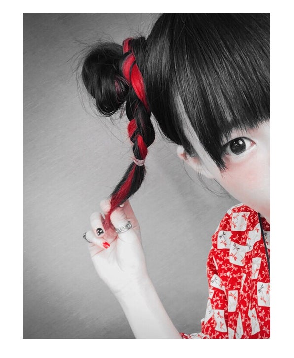 お団子ヘアのアレンジ／オフィシャル（LINE）より
