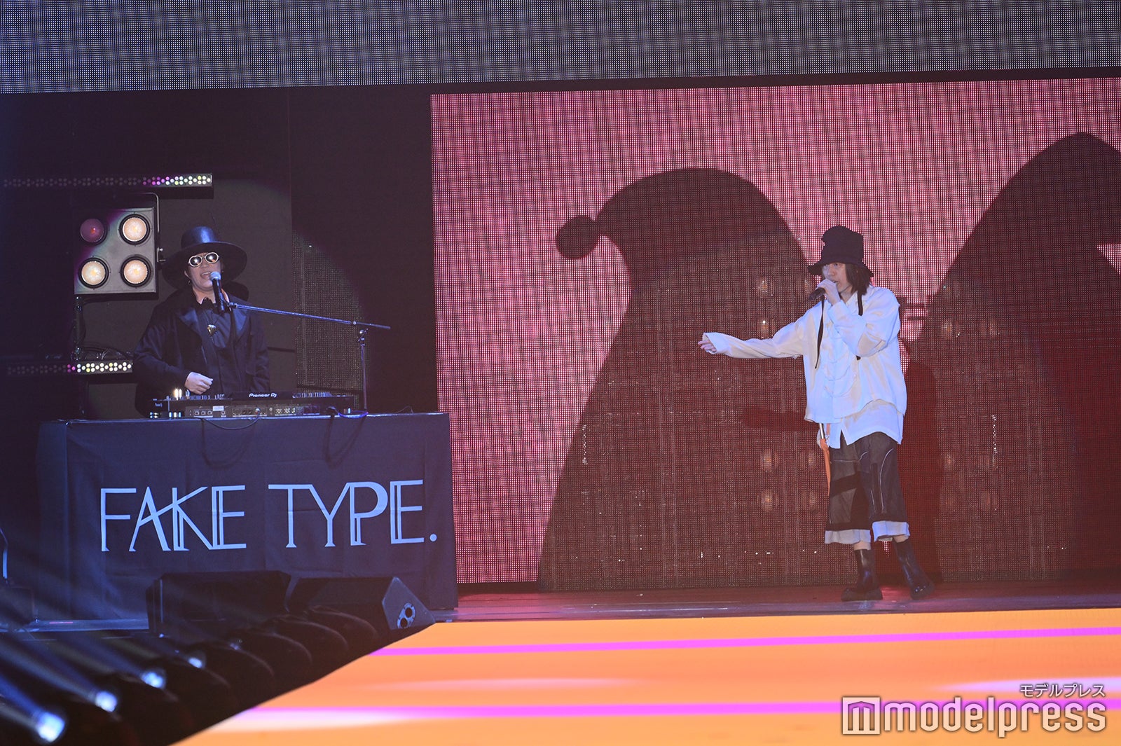 FAKE TYPE.「関コレ 2023 S／S」より（C）モデルプレス