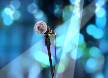 美女モデルが報告「銀行を退職しました」「逃げ道をなくして芸能に本気で向き合います」決意の投稿に反響