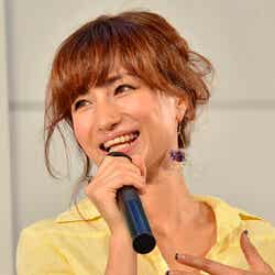 「mama fes 2013 spring」のトークショーに登場した佐田真由美