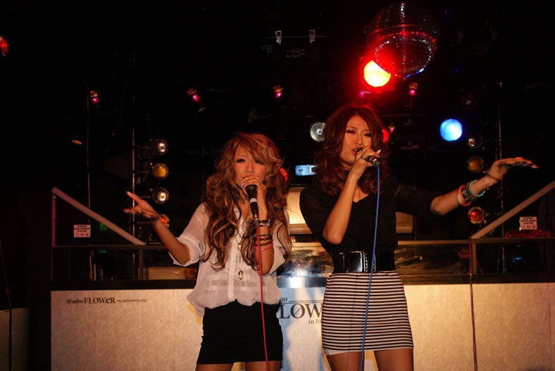 左から：ゆまち、愛奈