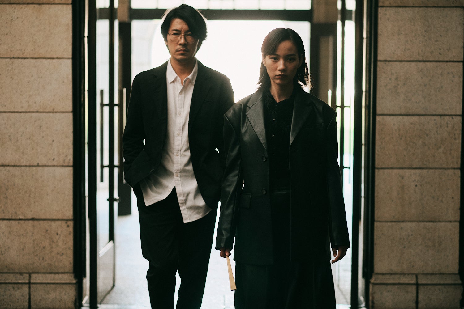 藤木直人、のん「MISS KING / ミス・キング」第8話場面写真（C）AbemaTV, Inc.