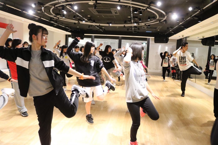 Exile小林直己 被災地の子どもたちにダンス指導 Happinessも参加で楓 パワーになれると感じた モデルプレス Exile小林直己 被災地の子どもたちにダンス指導 Happinessも参加で楓 パワーになれると感じた モデルプレス