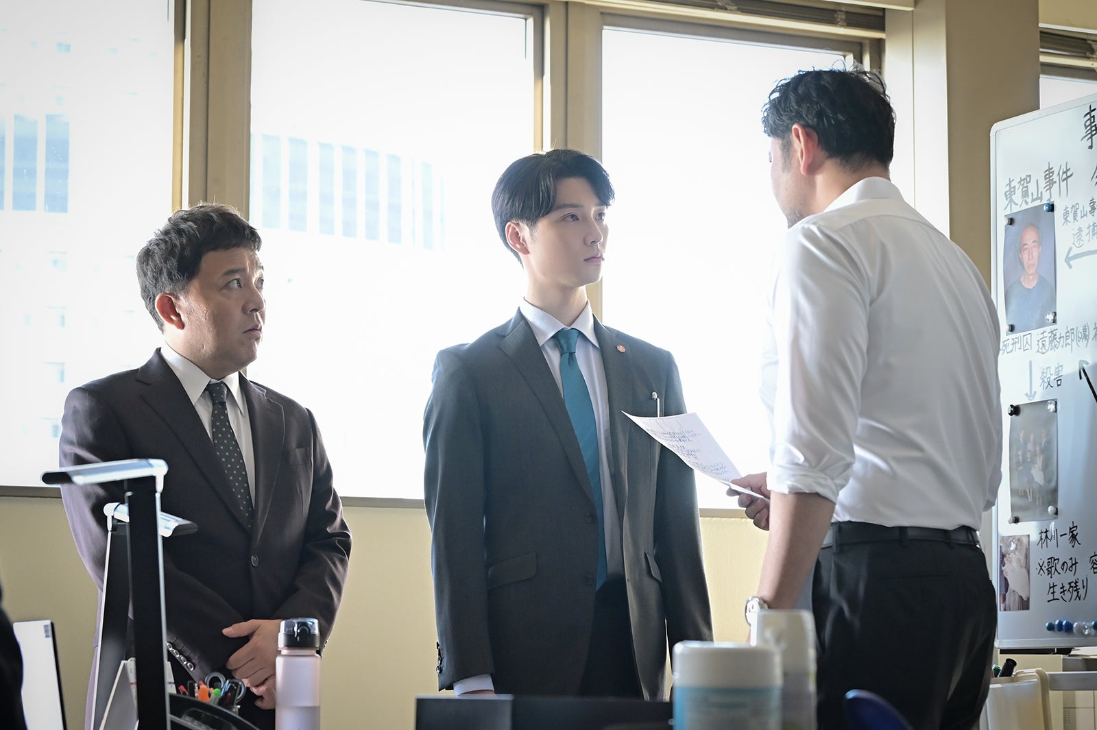 斉藤優、絃瀬聡一「クジャクのダンス、誰が見た？」第3話（C）TBS