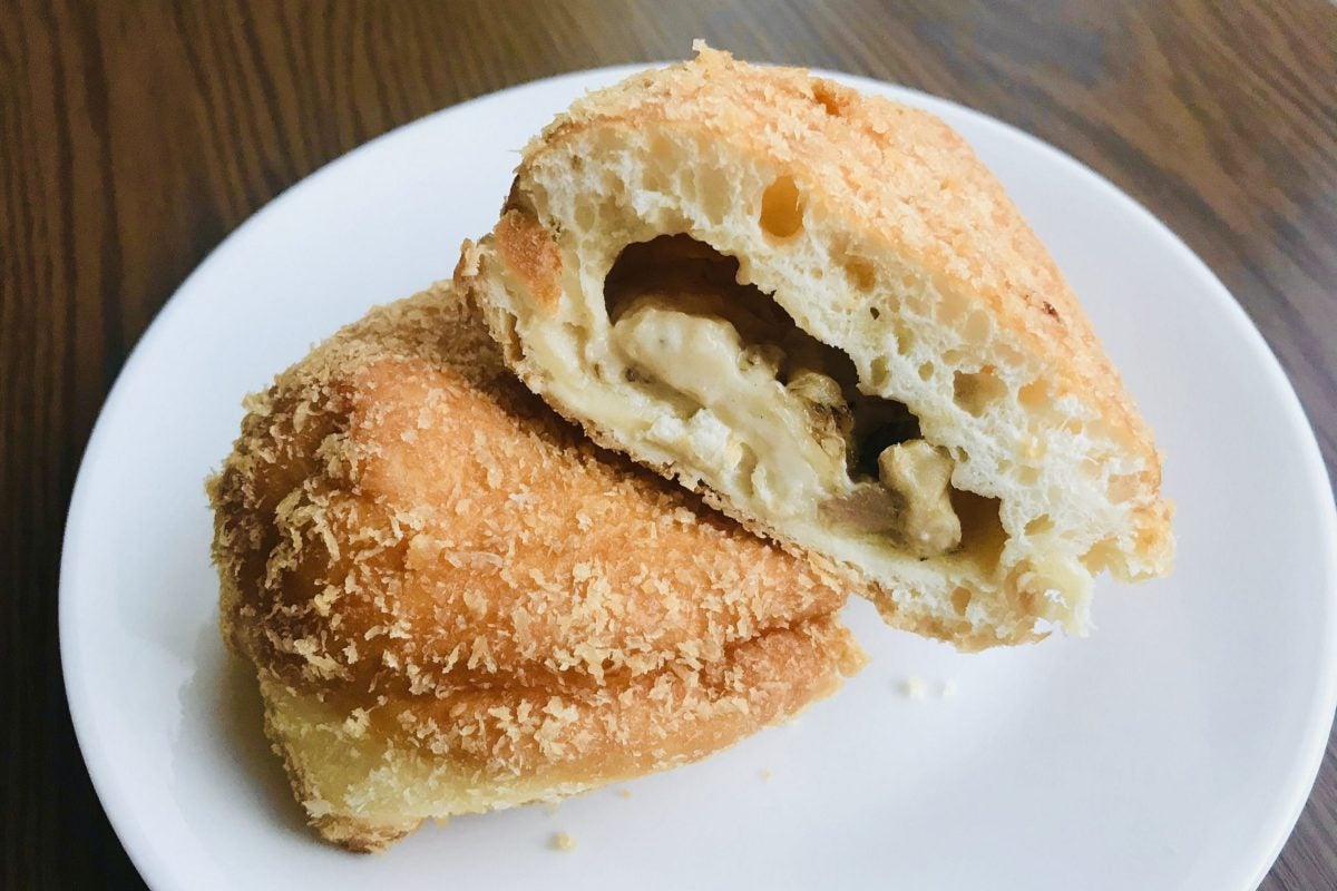 ガーリックチキンドーナツ（シュクメルリ風）