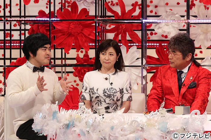 (写真左より)加藤諒、岡江久美子、綾小路きみまろ(C)フジテレビ