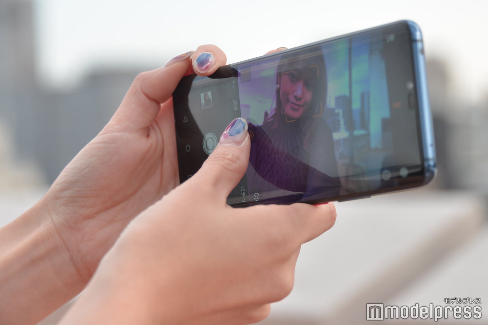 フィルター撮影も1タッチ（C）モデルプレス