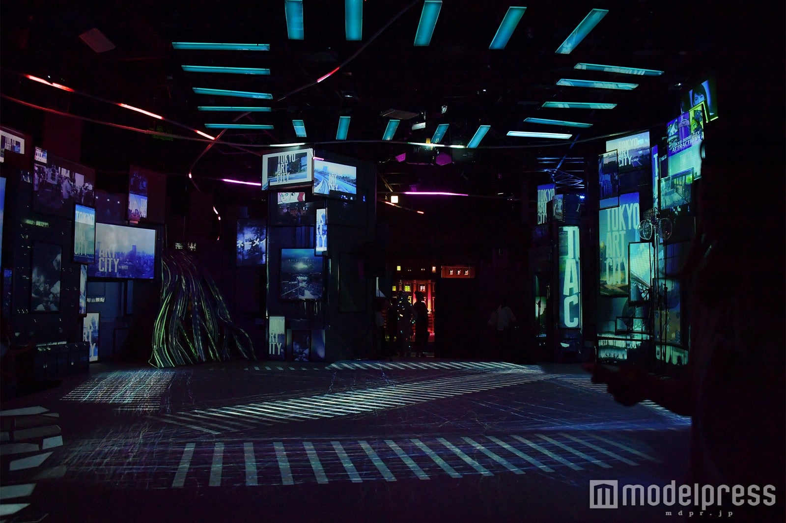 会場（C）モデルプレス