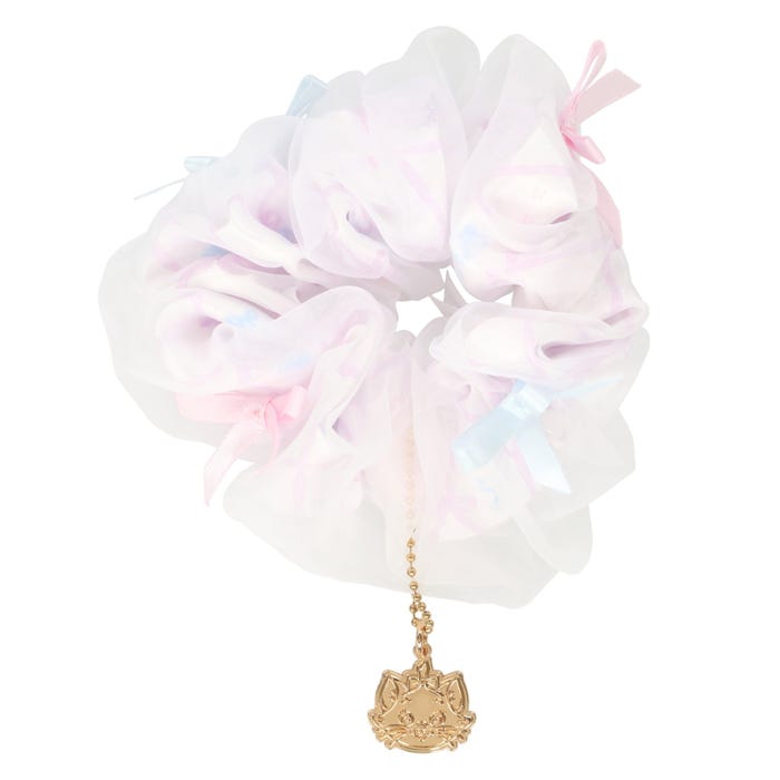 シュシュ¥1,800(C)Disney