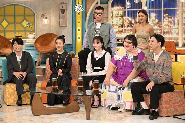 (上段左から)長谷川忍、みちょぱ(左から)櫻井翔、奈緒、本田真凜、安藤なつ、有吉弘行(C)TBS