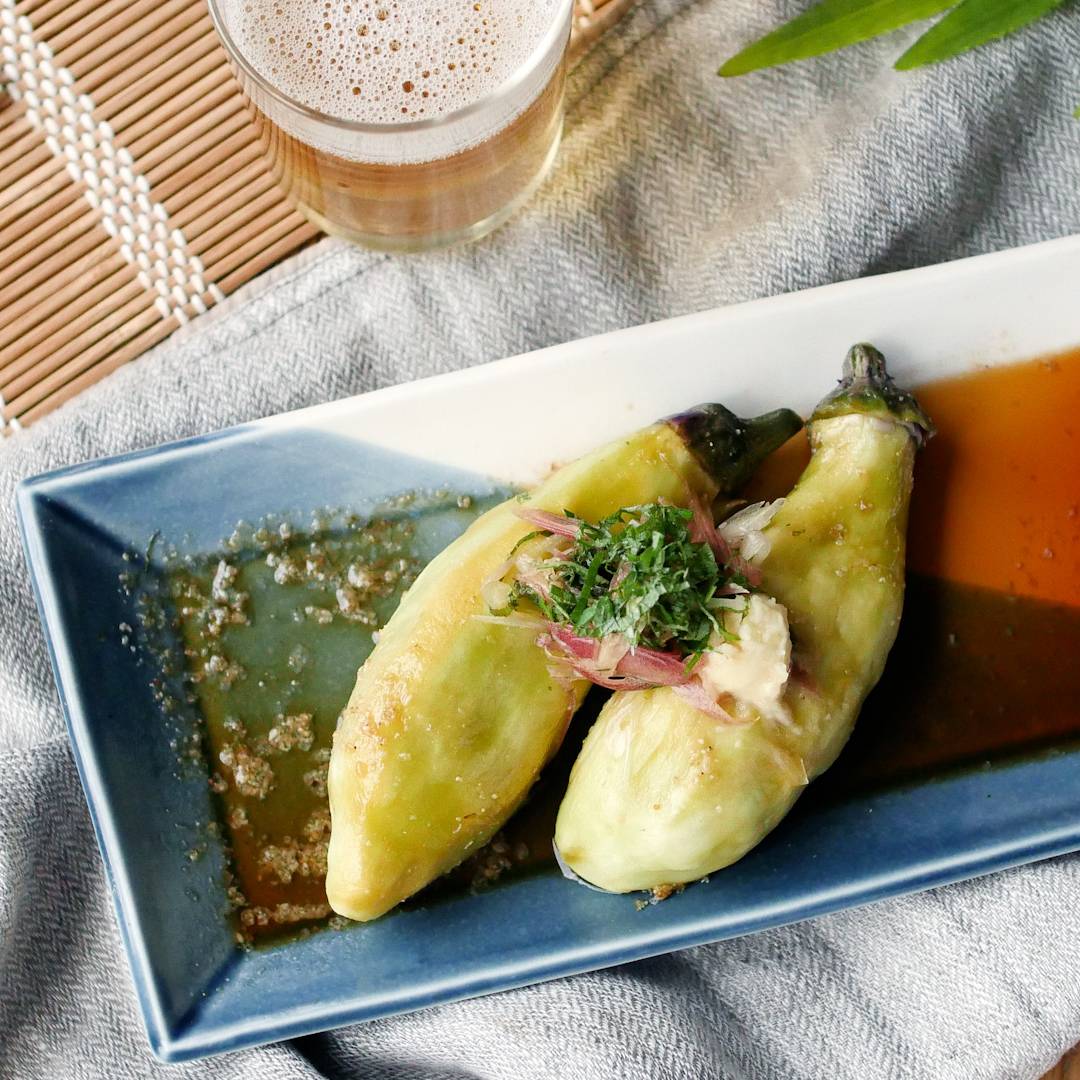レンジでパパッと!まるごと蒸しなすのごまポン和え