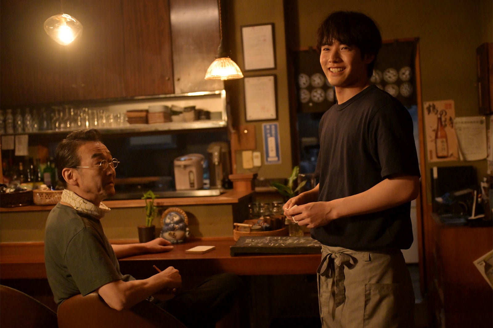 吹越満、赤楚衛二（C）「キンパとおにぎり」製作委員会