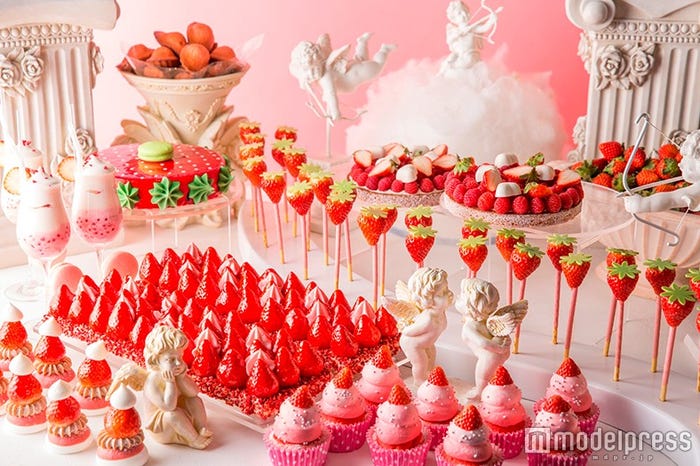 ヒルトン東京「ストロベリーデザートフェア」(画像提供:ヒルトン東京)