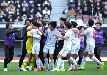 「PK戦の魔力は実況も狂わせる」激闘高校サッカー中継で珍事 アナが言い間違い「北澤さん」連発で中澤佑二氏「うぉ～い！」笑ってツッコむ