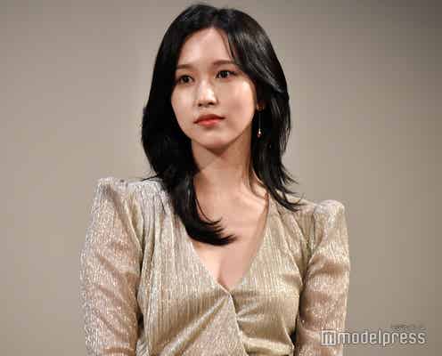 TWICEミナ、美脚&デコルテ際立つ「カンヌ」オフショット公開「圧巻の美貌」「オーラすごい」と反響