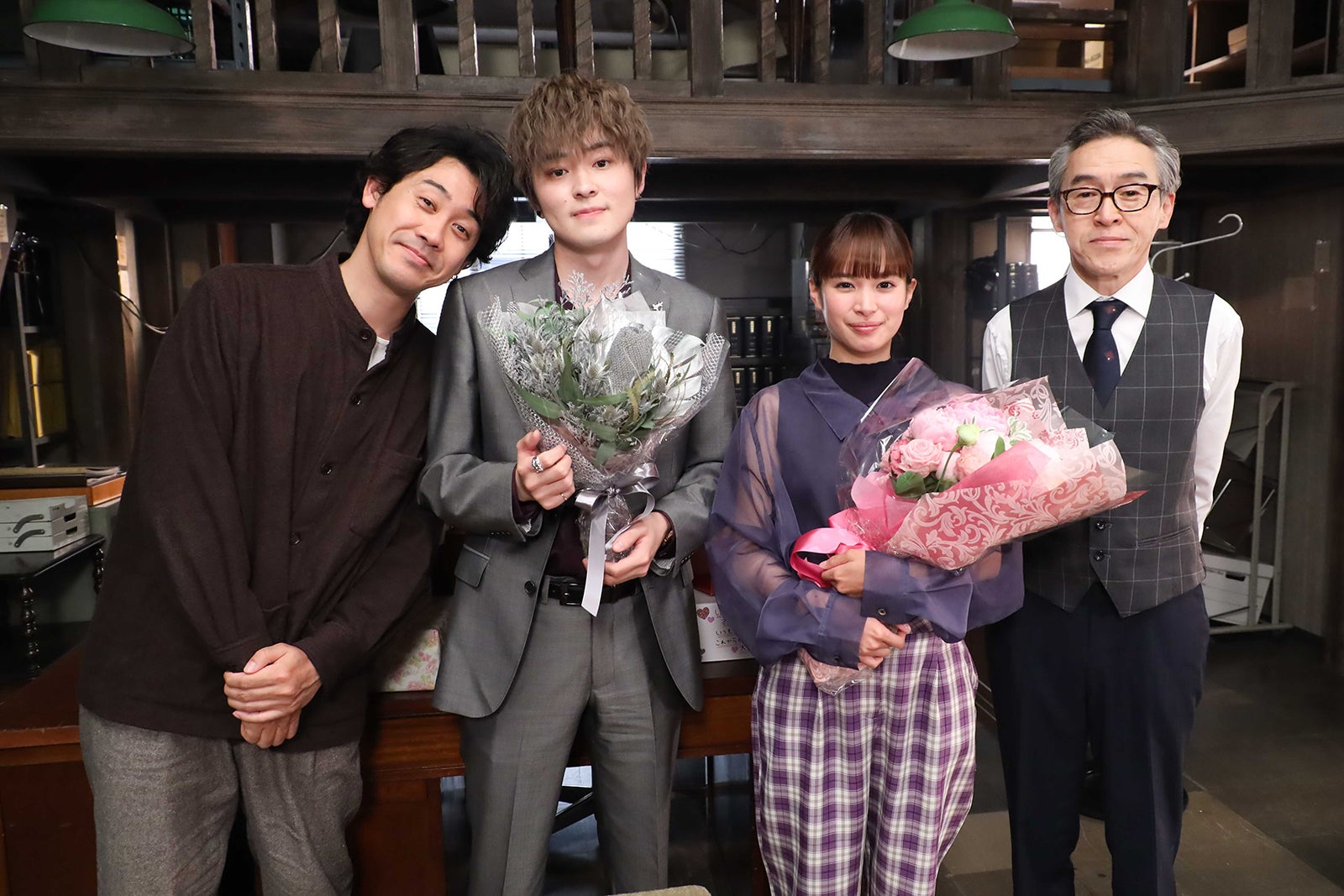 （左から）大泉洋、望月歩、関水渚、浅野和之 （C）フジテレビ