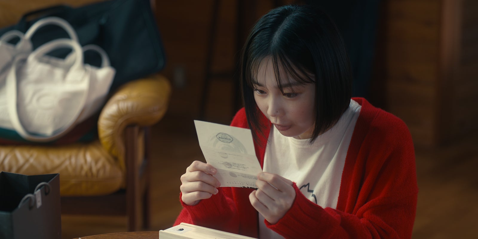 「匿名の恋人たち」「グラスハート」同じ世界線で繋がっていた サプライズ仕掛けが話題「小栗旬から佐藤健へ差し入れ？」