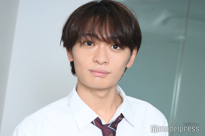 前髪軽めの黒木聖那(C)モデルプレス