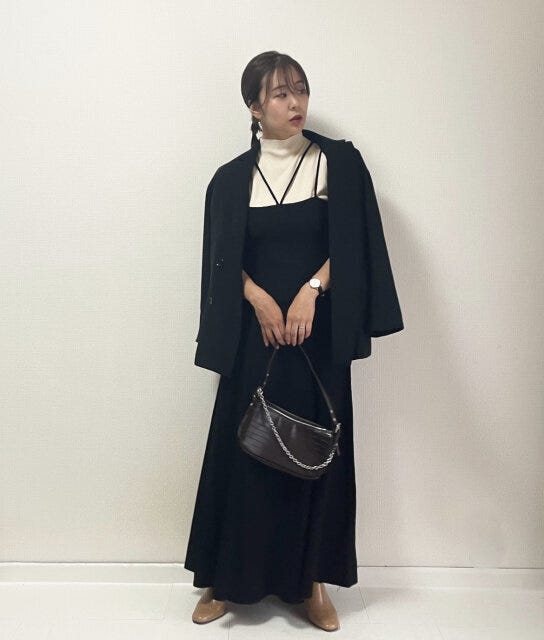 黒キャミワンピ