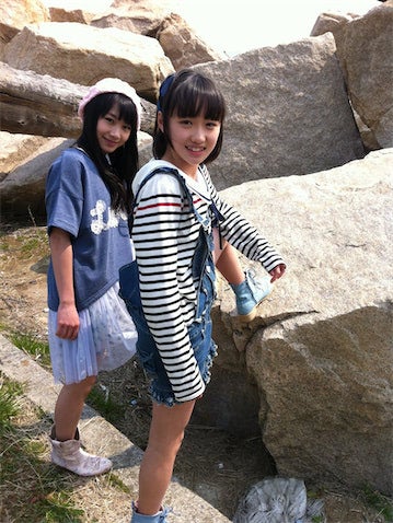 工藤遥、元モー娘。同期・石田亜佑美との新旧2ショットを公開「私の青春」「エモすぎる」