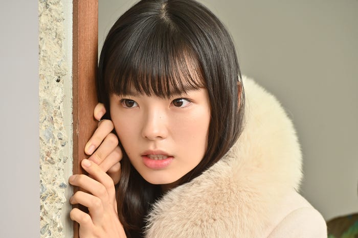 G線上のあなたと私 中川大志に恋する女子大生役で注目 小西はるが気になる 注目の人物 モデルプレス G線上のあなたと私 中川大志に恋する女子大生役で注目 小西はるが気になる 注目の人物 モデルプレス