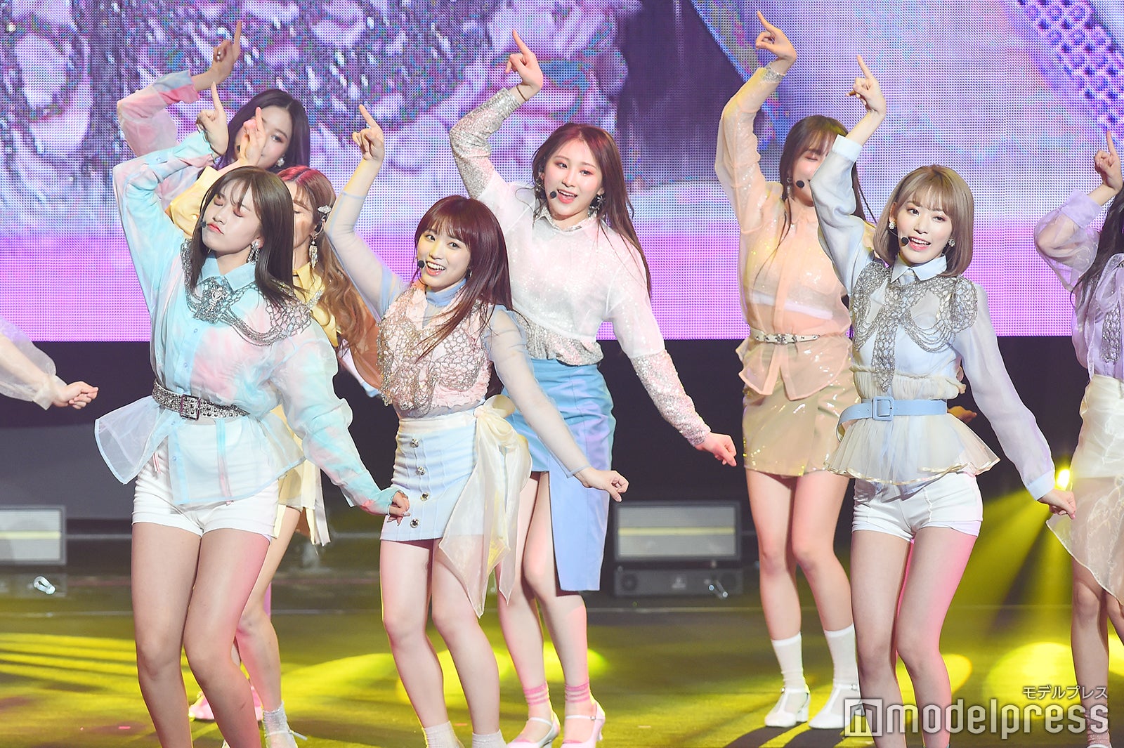 IZ*ONE （C）モデルプレス