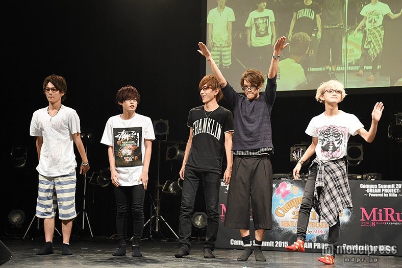 （左から）りょる、なつくん、黒崎澪音、バトシン、とまん