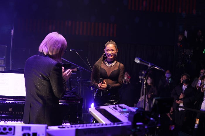 小室哲哉、Awich (提供写真)