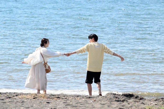 小野花梨、宮世琉弥「スノードロップの初恋」第7話(C)カンテレ