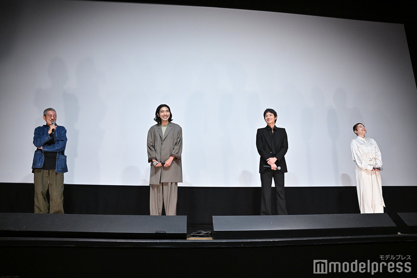 （C）モデルプレス