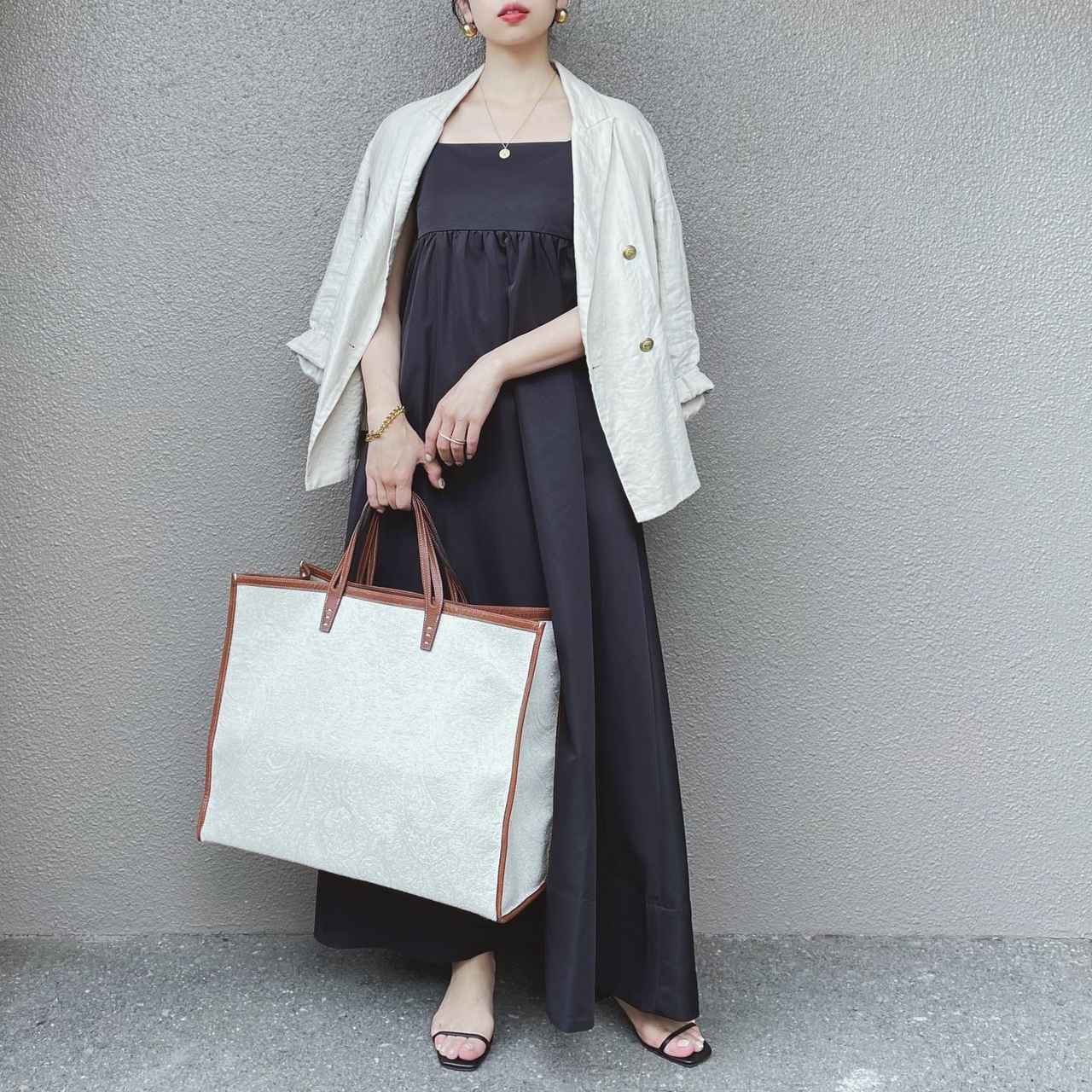 彼ウケ抜群黒ワンピース4つ 大人っぽくおしゃれな印象に モデルプレス