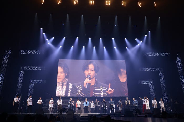 「HiGH&LOW THE WORST X」PREMIUM LIVE SHOW(C)2022「HiGH&LOW THE WORST X」製作委員会(C)高橋ヒロシ(秋田書店)HI-AX