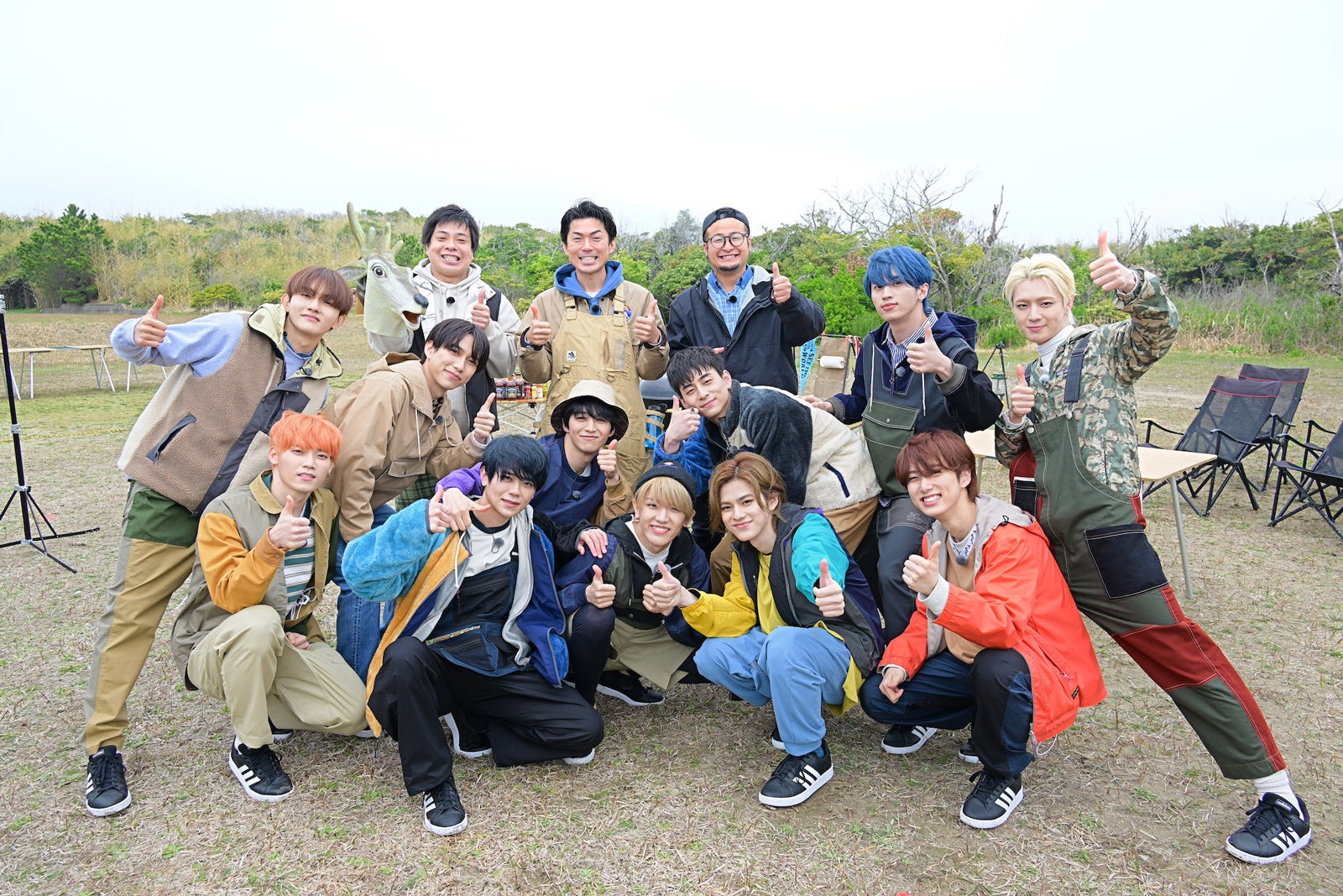 INI、“やりすぎBBQ”満喫　オリジナル競技で“かっこよさ”を競い合う