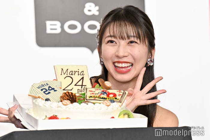 牧野真莉愛(C)モデルプレス