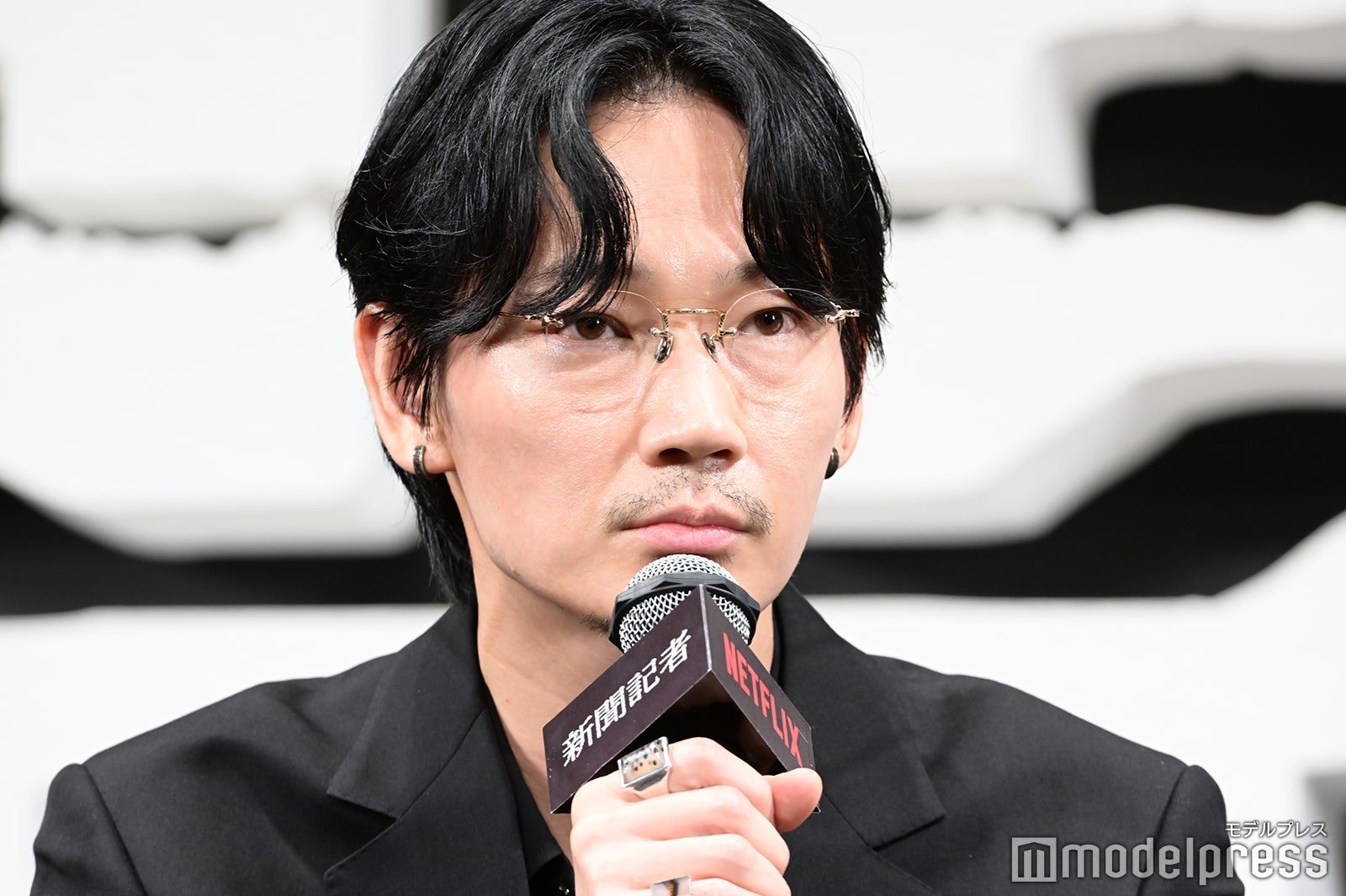 綾野剛（C）モデルプレス