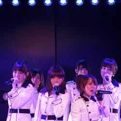 「AKB48劇場 前田敦子卒業公演」の模様(C)AKS