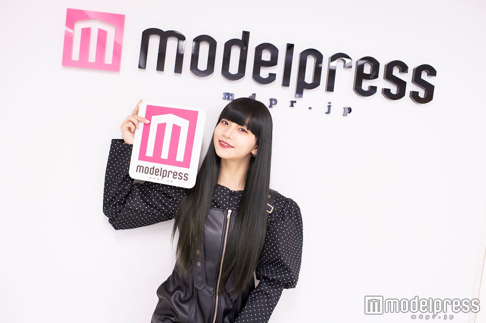 アリアナさくら model press 直筆サイン入りチェキ-