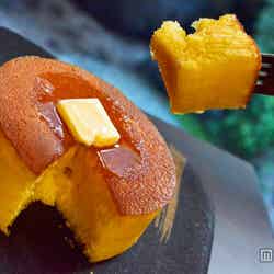 シンプルに良いものだけを使ったパンケーキは蜂蜜と食べる