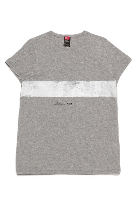 モノトーンクルーネックカットソー「DOUBLE STANDARD CLOTHING」4,800円（税抜）