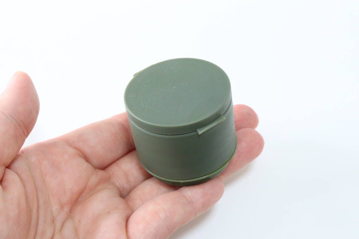 セリアの園芸用土の袋用注ぎ口キャップのサイズ感