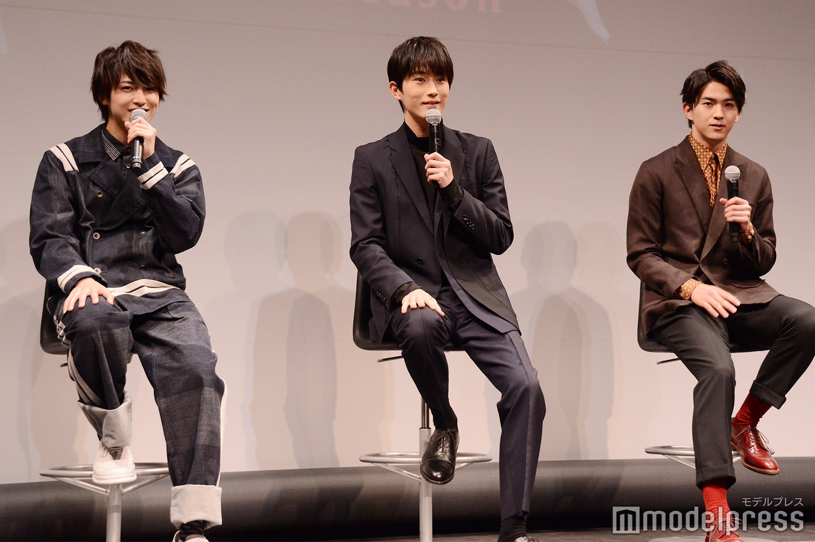 （左から）松尾太陽、杉野遥亮、甲斐翔真 （C）モデルプレス
